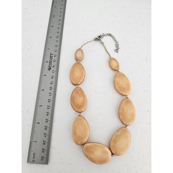 Vintage Mid Century Single Strand Chunky Beaded Necklace Beige Cream - Picture 5 of 5